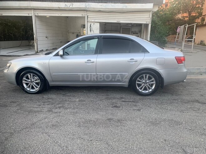 Hyundai Sonata-4