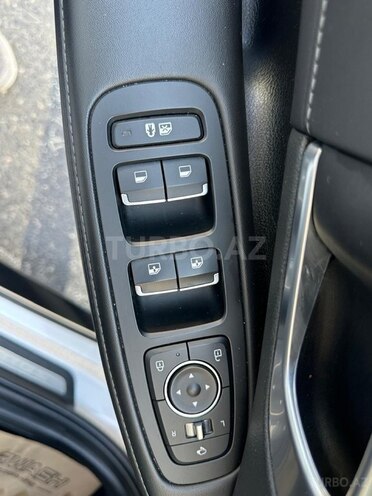 Hyundai Sonata-15