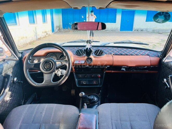 LADA (VAZ) 2106-7