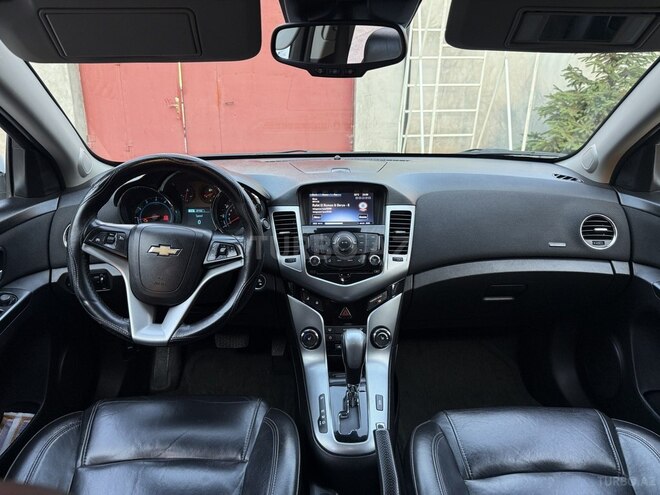 Chevrolet Cruze-10