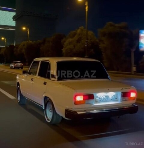 LADA (VAZ) 2107-4