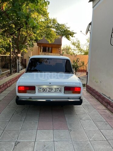 LADA (VAZ) 2107-2