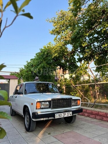 LADA (VAZ) 2107-10