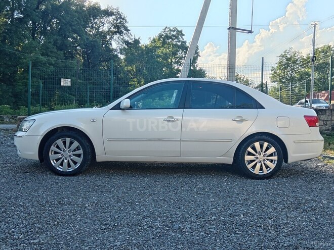 Hyundai Sonata-2