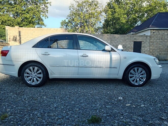 Hyundai Sonata-3