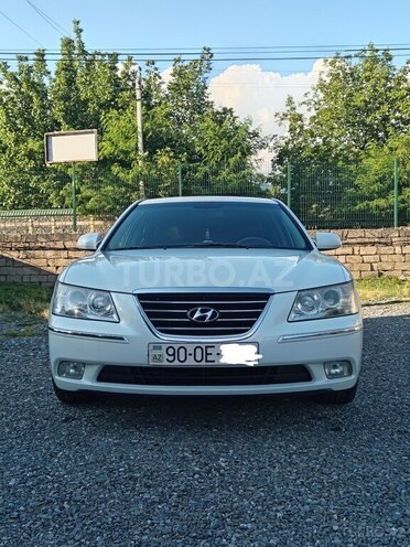 Hyundai Sonata-1