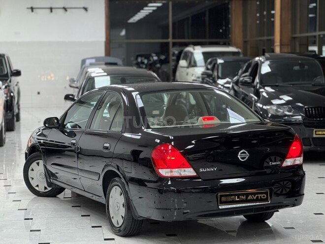 Nissan Sunny-7