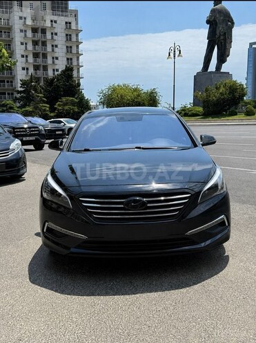 Hyundai Sonata-1