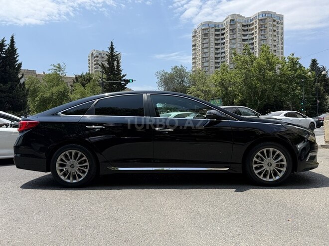 Hyundai Sonata-4