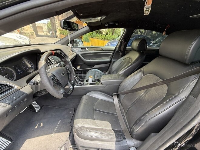 Hyundai Sonata-6