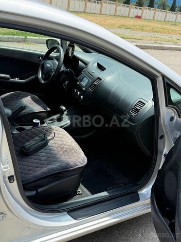 Kia Forte-7