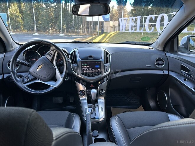 Chevrolet Cruze-9
