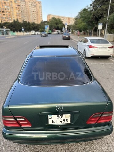 Mercedes E 320-2