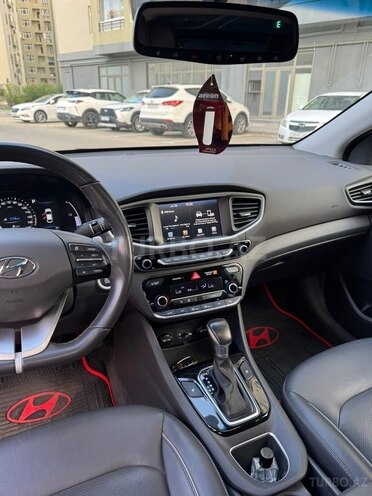 Hyundai IONIQ-6