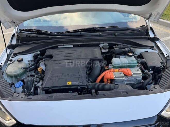 Hyundai IONIQ-3