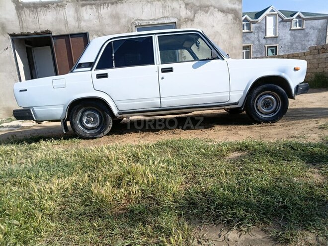 LADA (VAZ) 2107-8