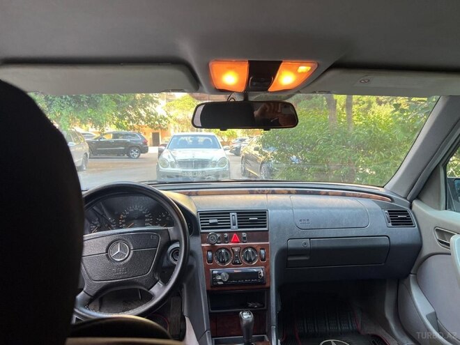 Mercedes C 200-6