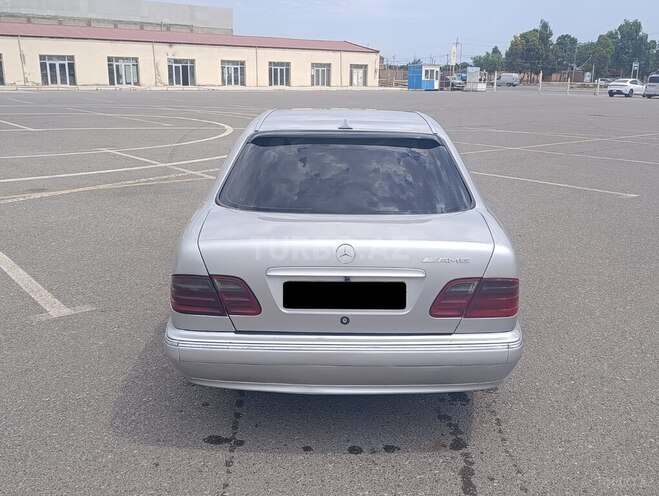 Mercedes E 220-5