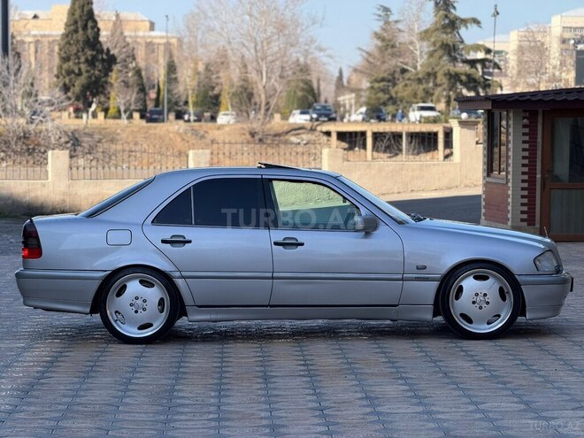Mercedes C 240-6