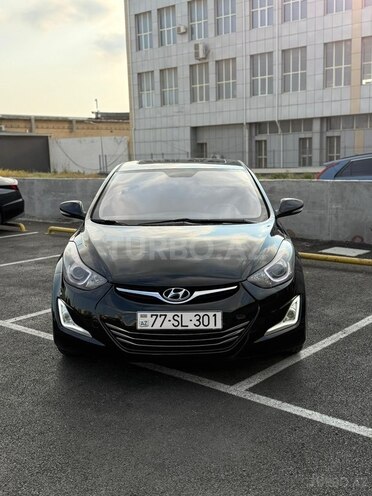 Hyundai Elantra-2
