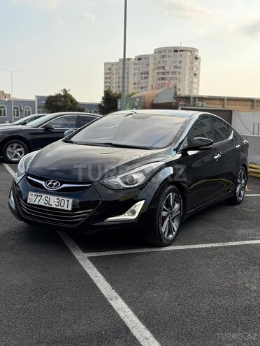 Hyundai Elantra-1