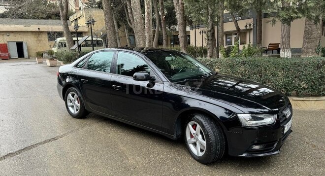 Audi A4-2