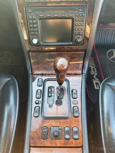 Mercedes E 240-15