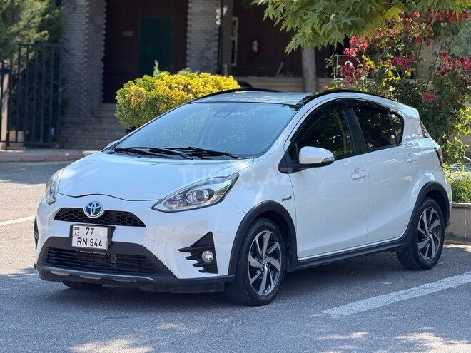 Toyota Aqua-2