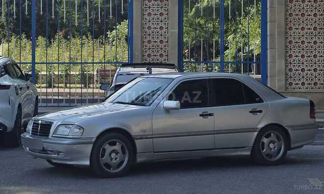 Mercedes C 200-7