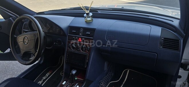 Mercedes C 200-12