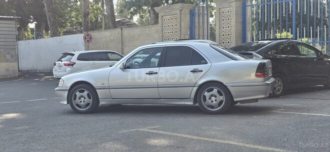 Mercedes C 200-8