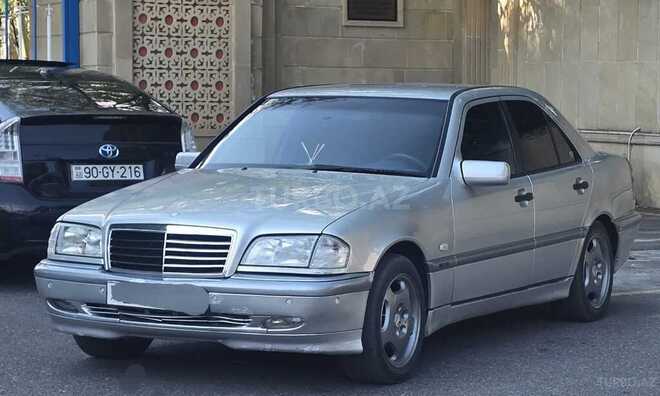 Mercedes C 200-2