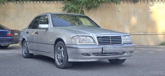 Mercedes C 200-3