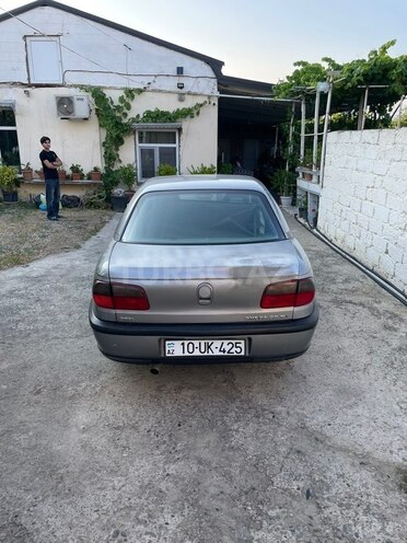 Opel Omega-5