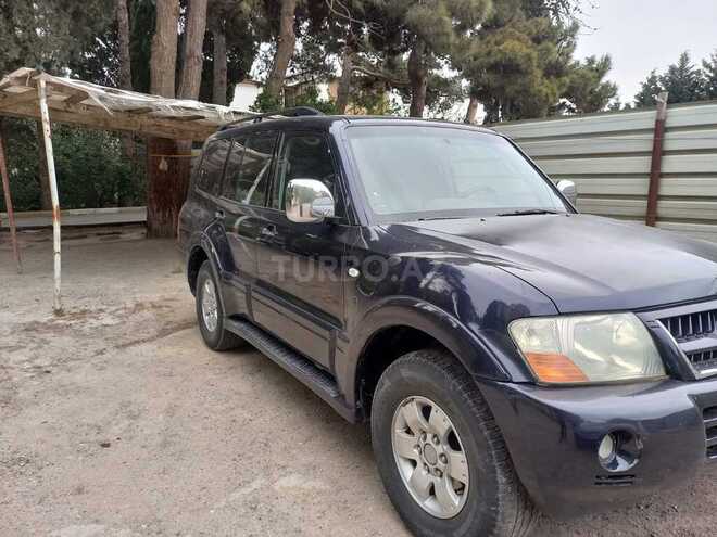 Mitsubishi Pajero-2
