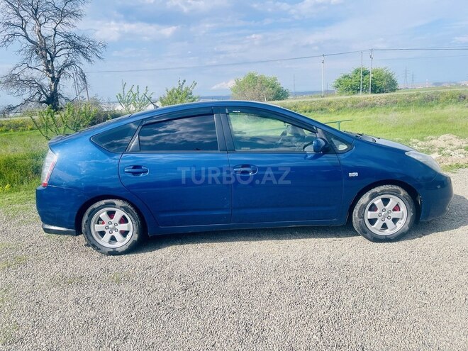 Toyota Prius-3