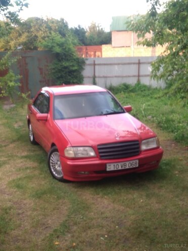 Mercedes C 200-2