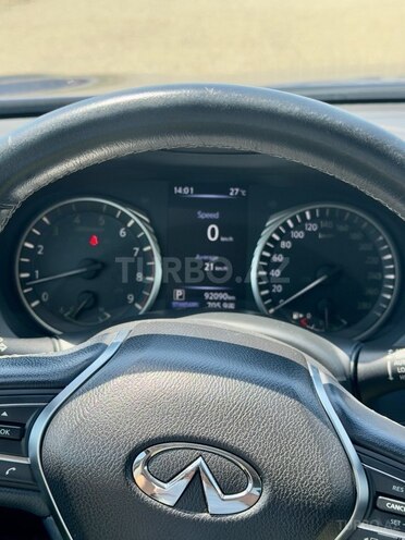 Infiniti Q50-12