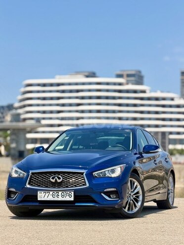 Infiniti Q50-3