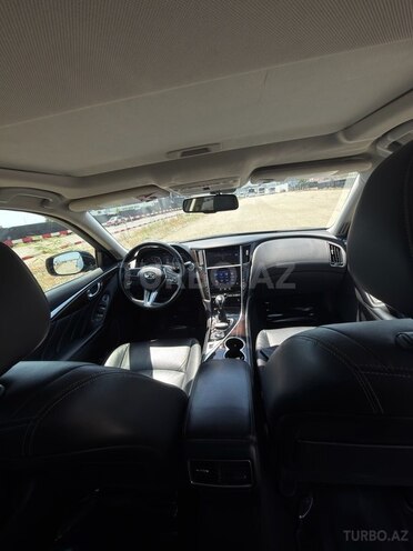 Infiniti Q50-17
