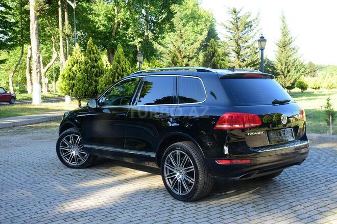 Volkswagen Touareg-10