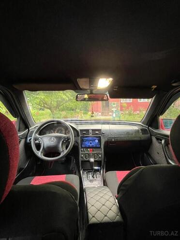 Mercedes C 200-12