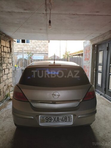 Opel Astra-2