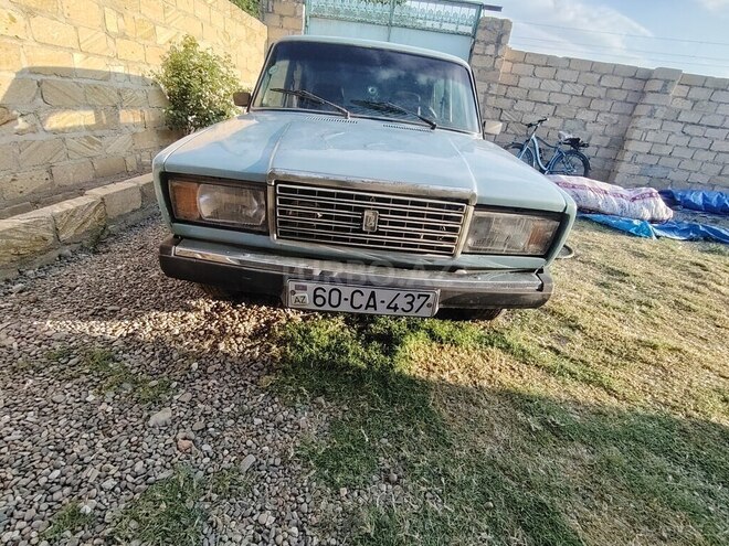 LADA (VAZ) 2107-1