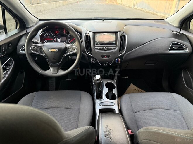 Chevrolet Cruze-20