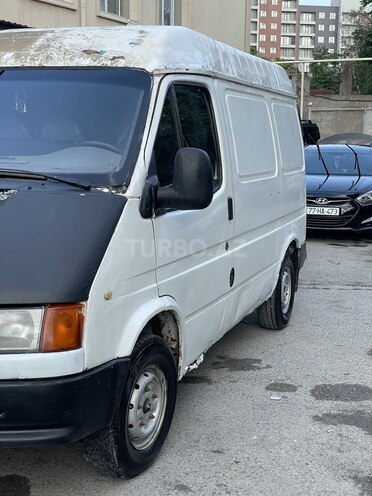 Ford Transit-7