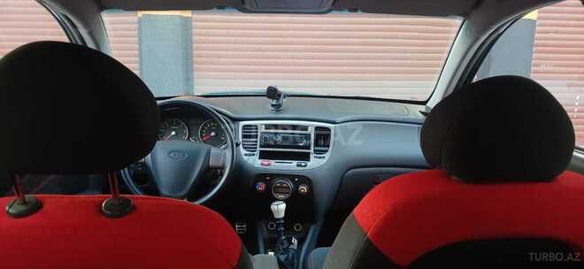 Kia Rio-5
