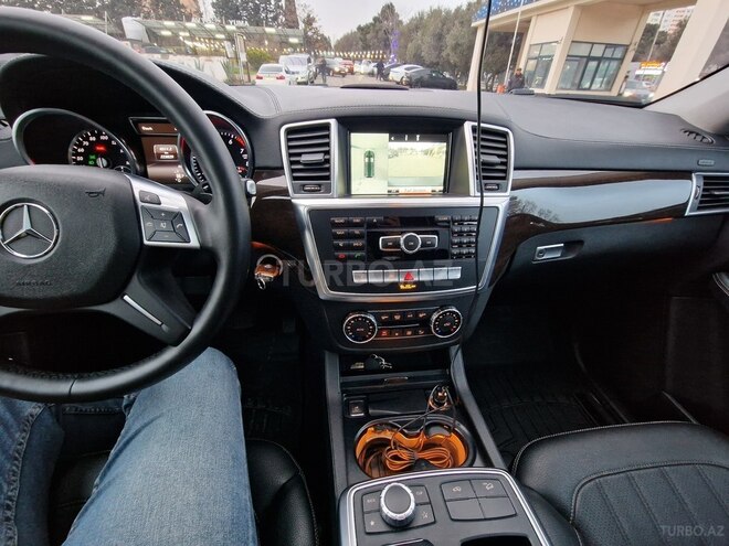 Mercedes GL 450 4MATIC-12