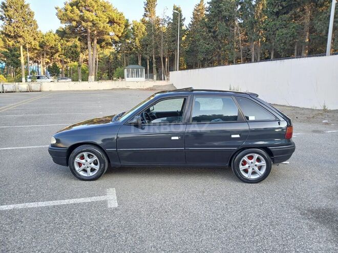 Opel Astra-4