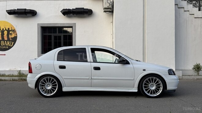 Opel Astra-8